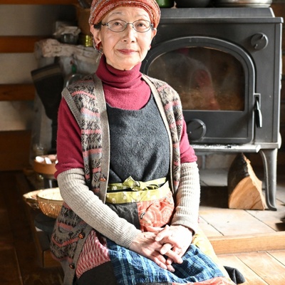 草木染めと石窯パンのある暮らし